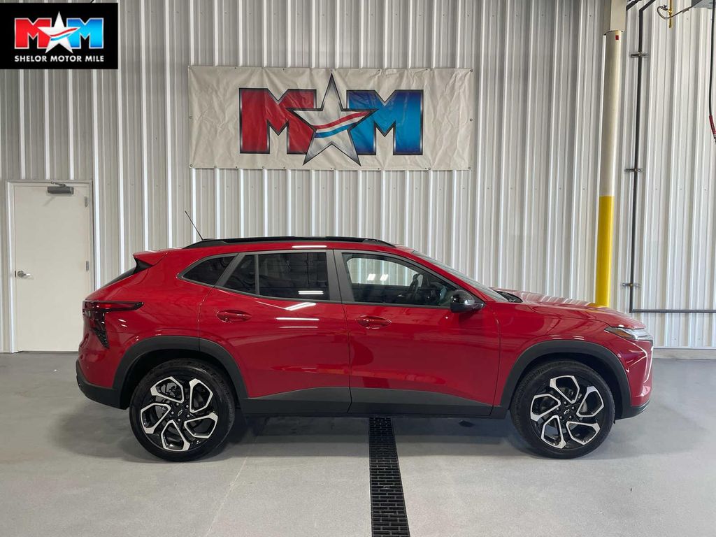 New 2026 Chevrolet Trax FWD 2RS