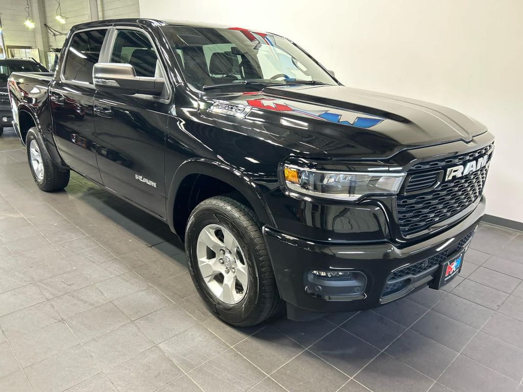 2025 RAM 1500 BIG HORN/LONE STAR — фото 2