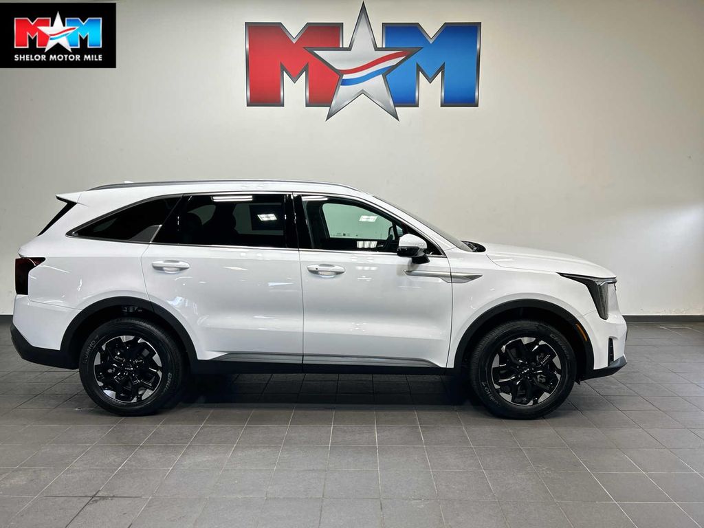 New 2026 Kia Sorento S