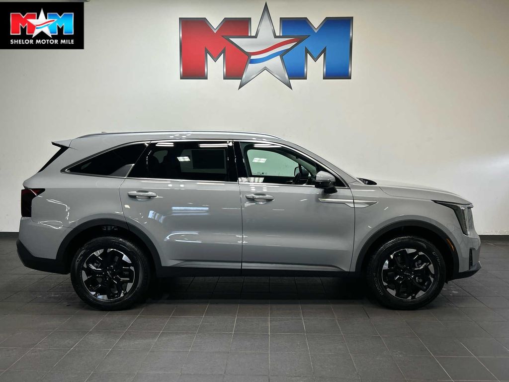 New 2026 Kia Sorento S