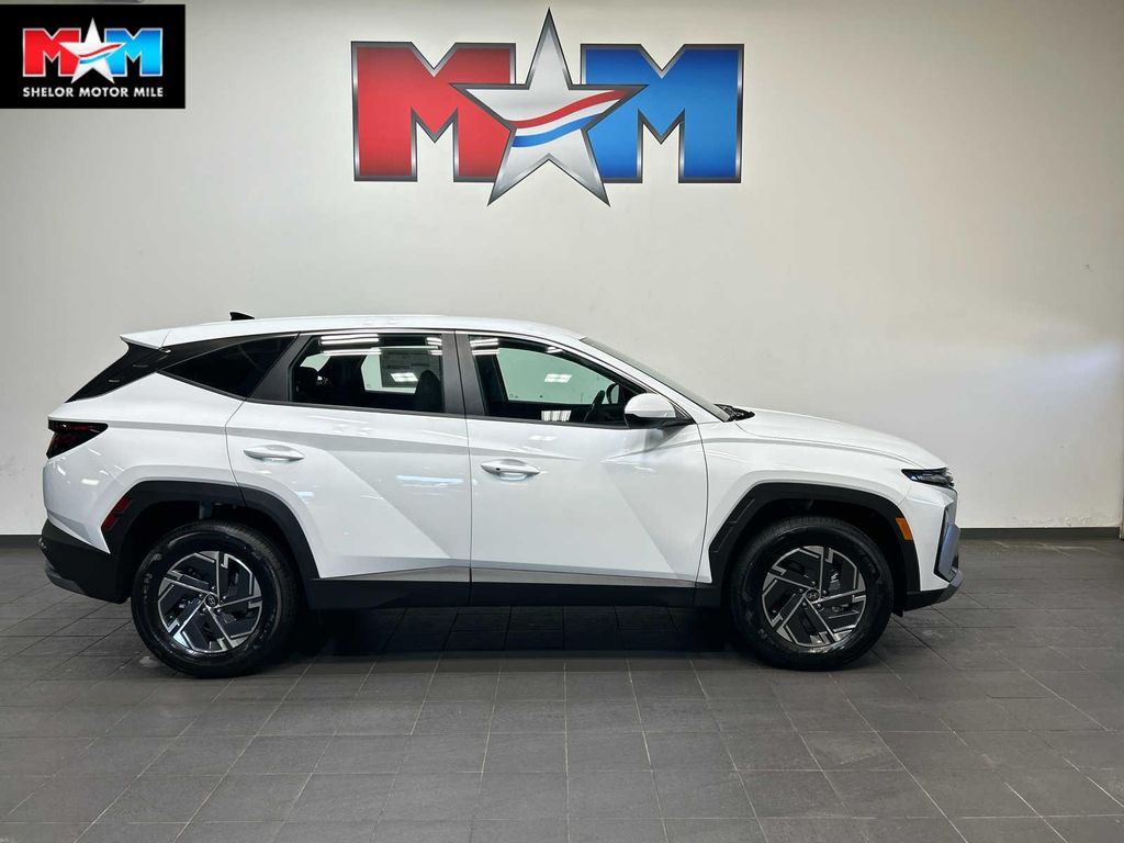 New 2026 Hyundai TUCSON Hybrid Blue SE