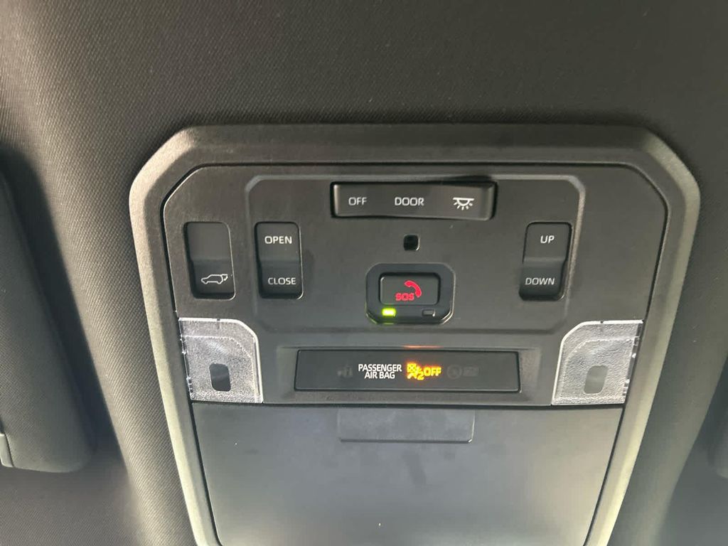 2026 Toyota SEQUOIA LIMITED 照片 8