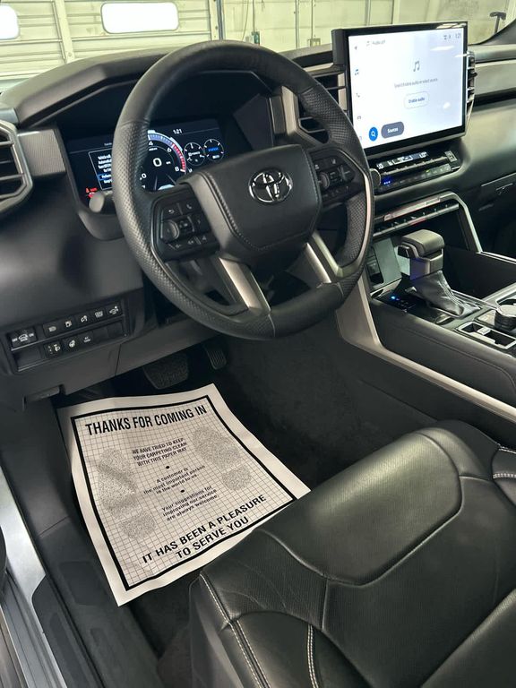 صورة 9 لـ 2026 Toyota SEQUOIA LIMITED