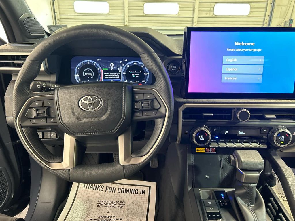صورة مصغرة 8 لـ 2024 Toyota TACOMA LIMITED