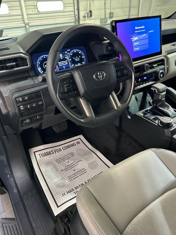 صورة مصغرة 9 لـ 2024 Toyota TACOMA LIMITED