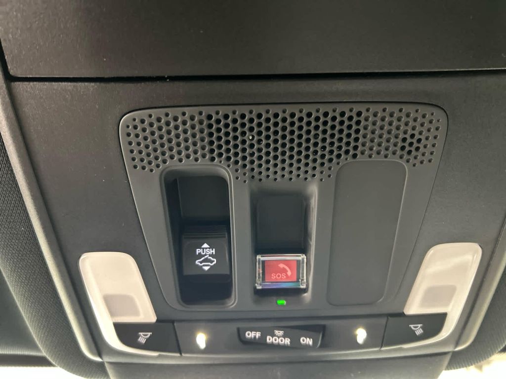 2026 Honda CR-V HYBRID SPORT AWD photo 7