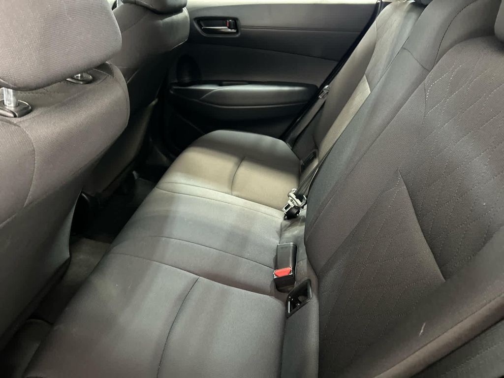 صورة 9 لـ 2024 Toyota COROLLA CROSS LE