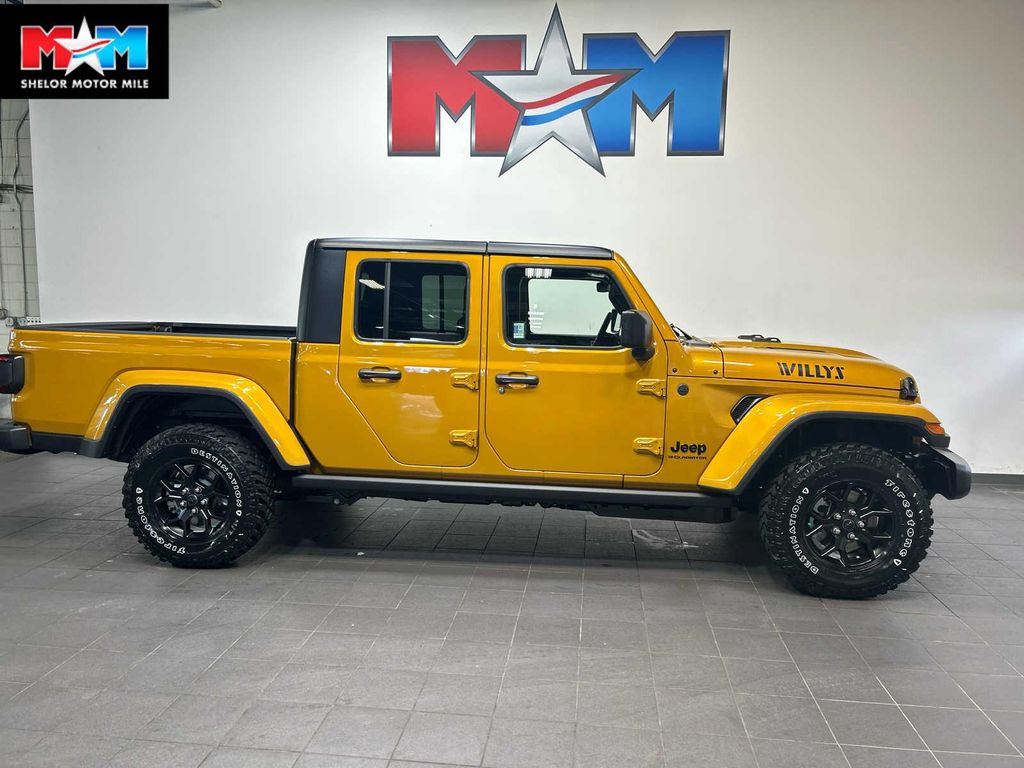 New 2026 Jeep Gladiator Willys 4x4