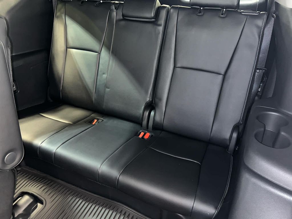 TOYOTA HIGHLANDER - 6