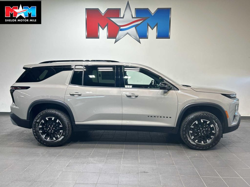 New 2026 Chevrolet Traverse AWD Z71