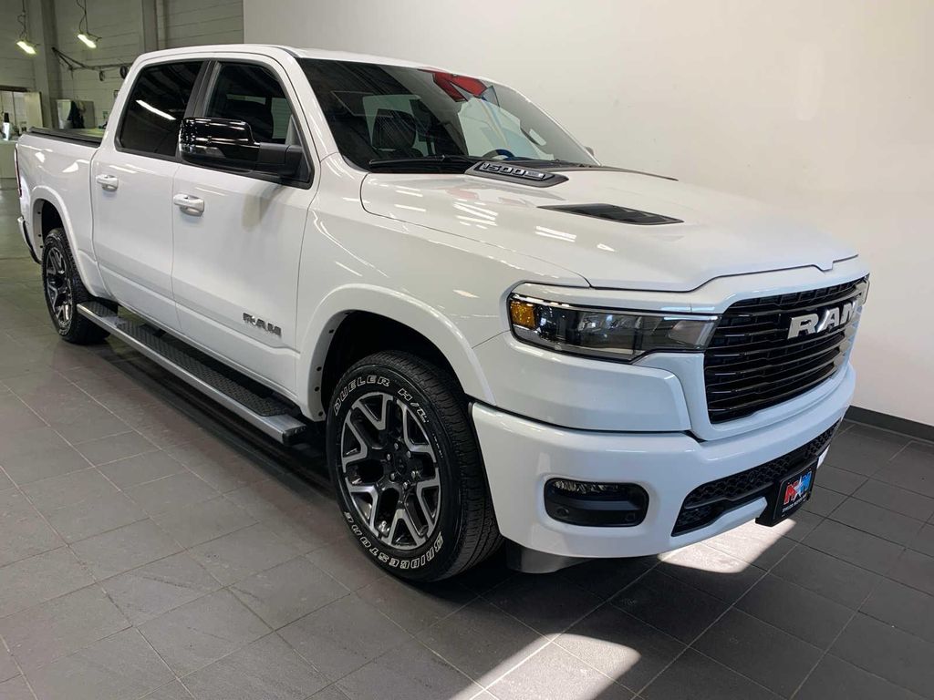 2025 RAM 1500 LARAMIE 照片 2