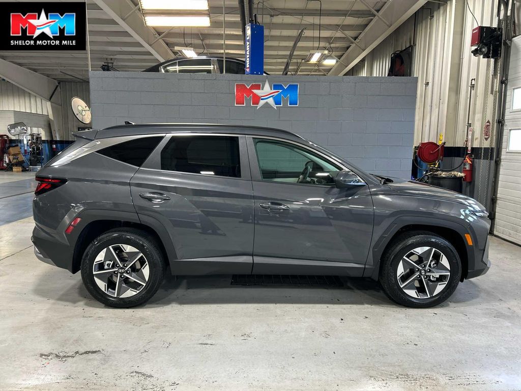 New 2026 Hyundai TUCSON SEL