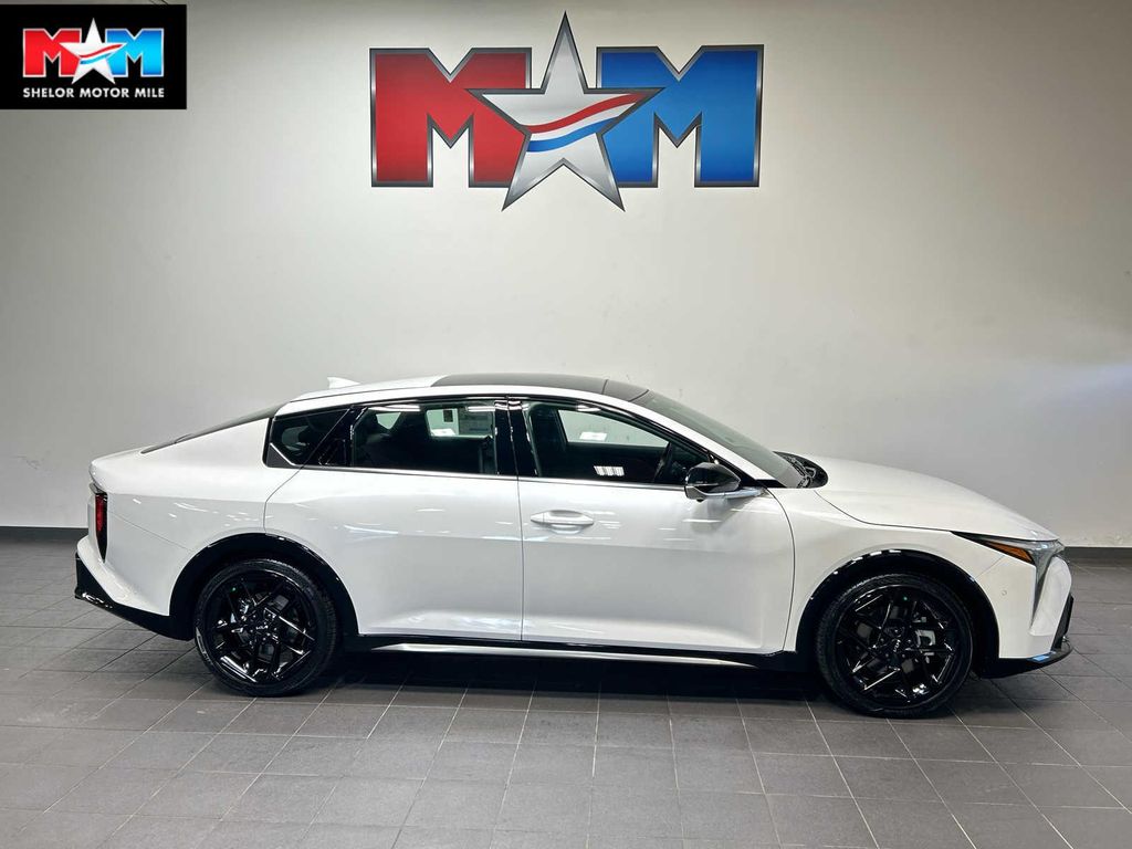 New 2026 Kia K4 GT-Line Turbo