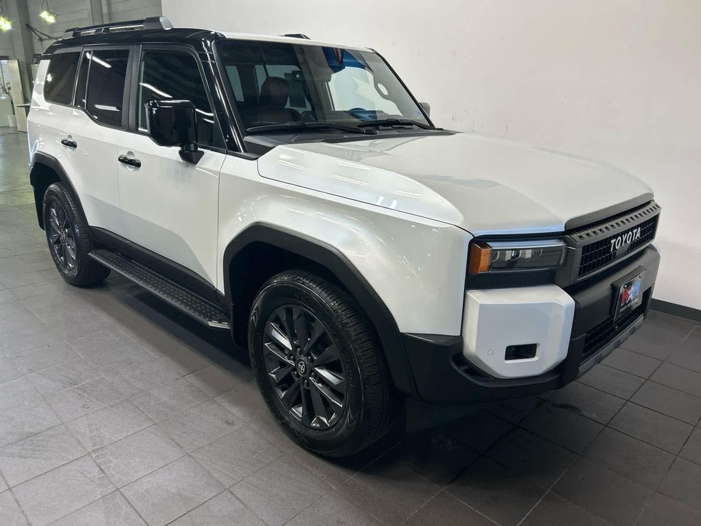 2024 Toyota LAND CRUISER BASE — фото 2