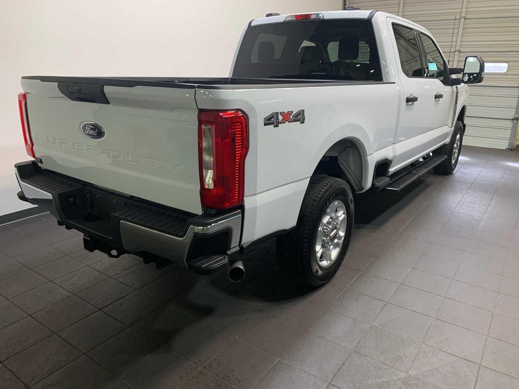 صورة 3 لـ 2025 FORD F-250 XLT