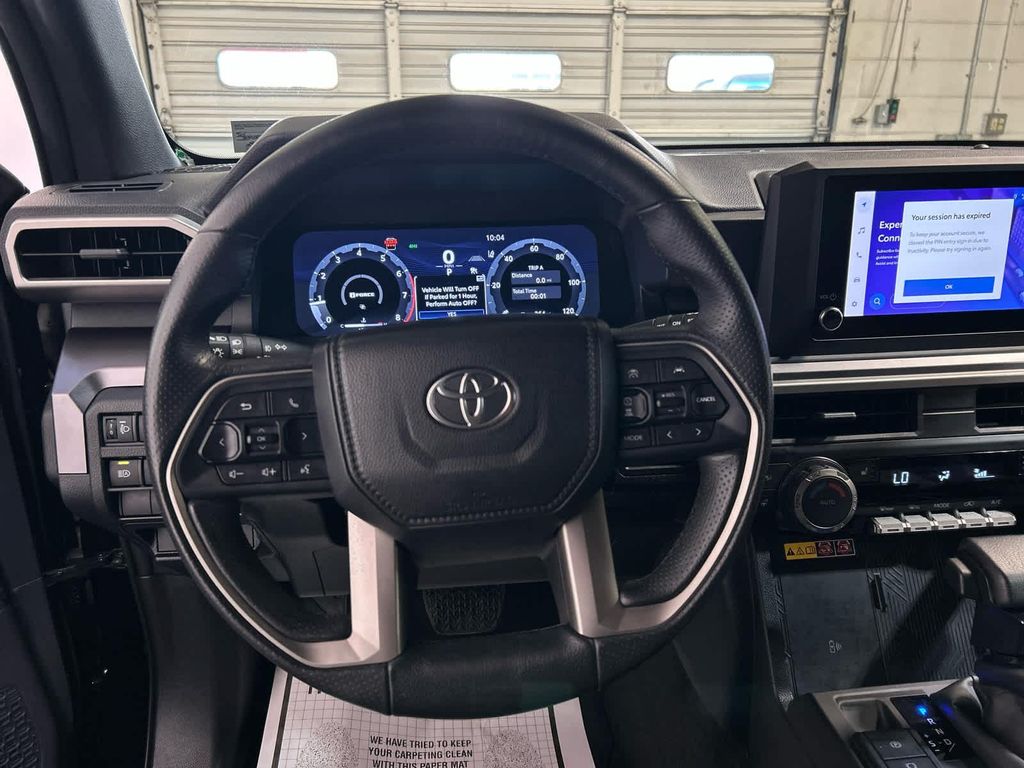 صورة 8 لـ 2025 Toyota 4RUNNER TRD OFF ROAD PREMIUM