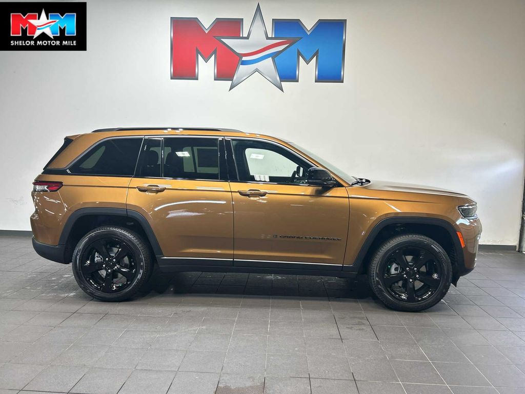 New 2026 Jeep Grand Cherokee Limited