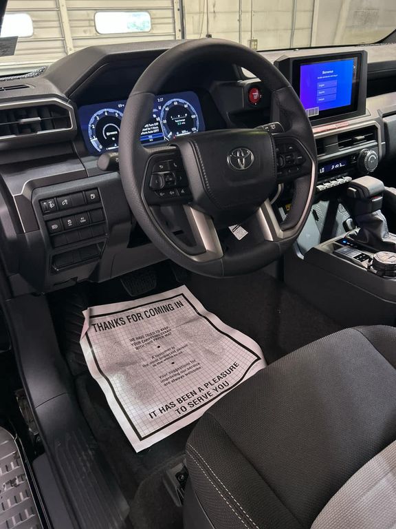 صورة 10 لـ 2026 Toyota 4RUNNER TRD OFF ROAD