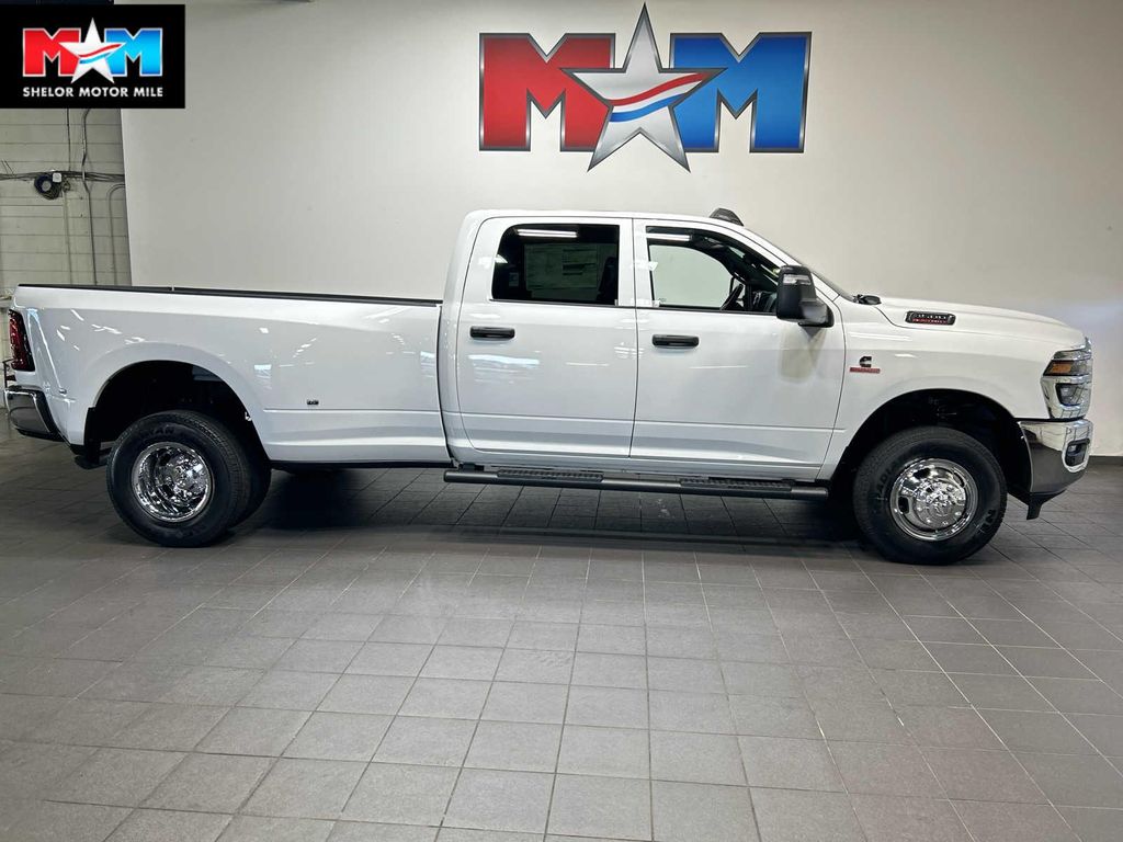 New 2026 RAM 3500 Tradesman Crew Cab 4x4 8' Box