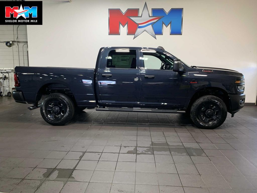 New 2026 RAM 2500 Tradesman Crew Cab 4x4 6'4' Box