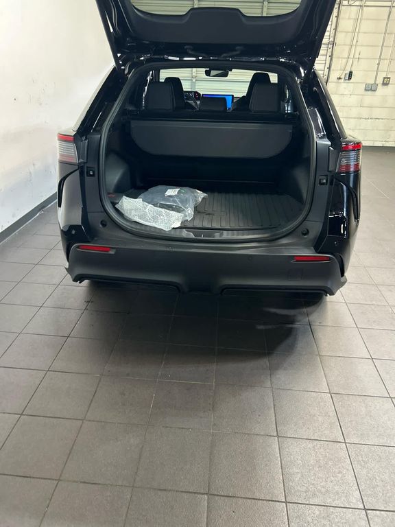 2026 Toyota BZ XLE PLUS photo 10