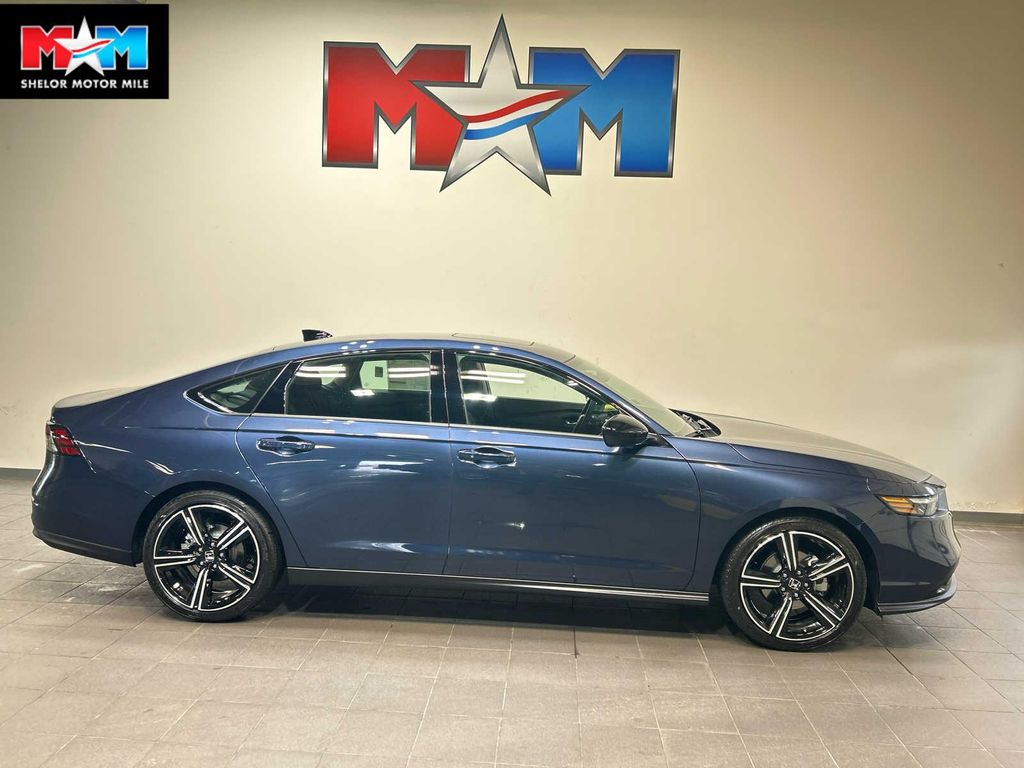 New 2026 Honda Accord SE