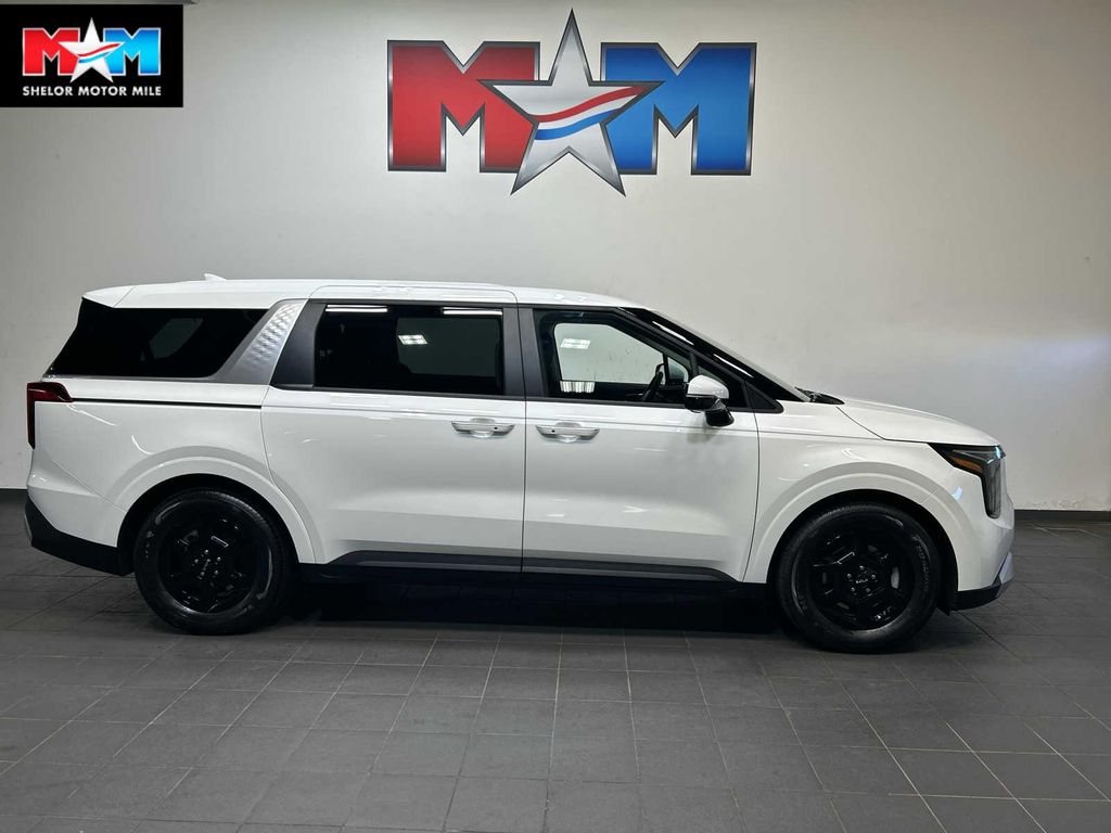 New 2026 Kia Carnival LXS