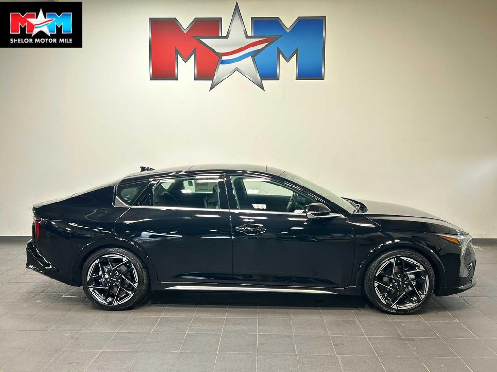 New 2026 Kia K4 GT-Line