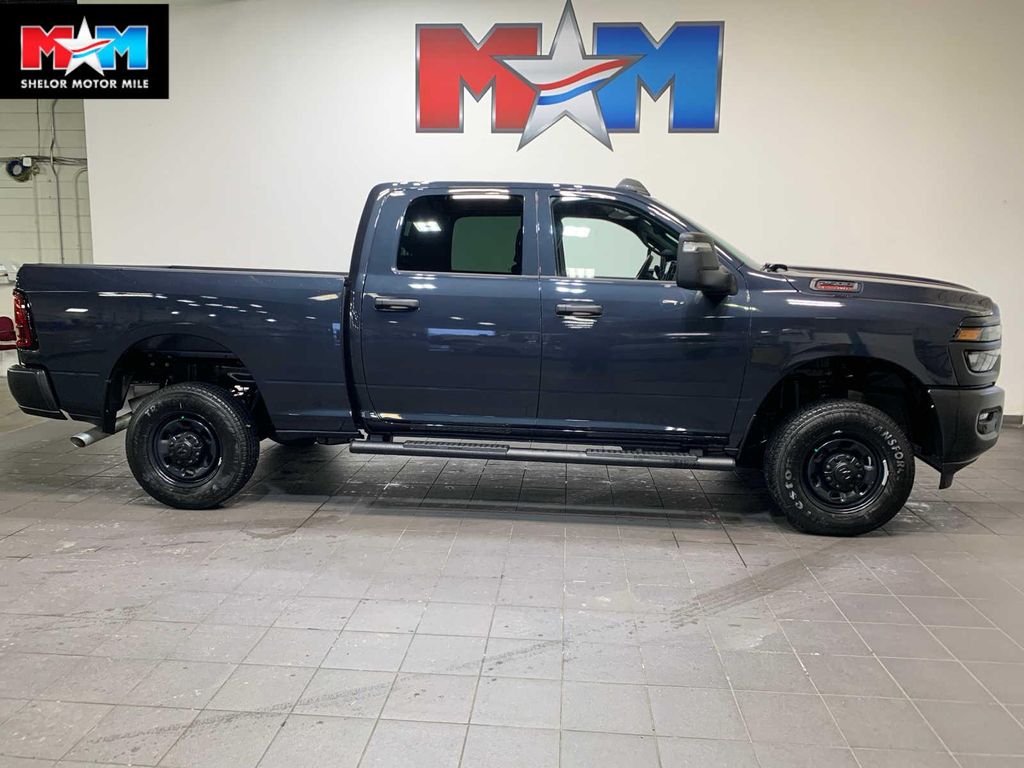 New 2026 RAM 2500 Tradesman Crew Cab 4x4 6'4' Box