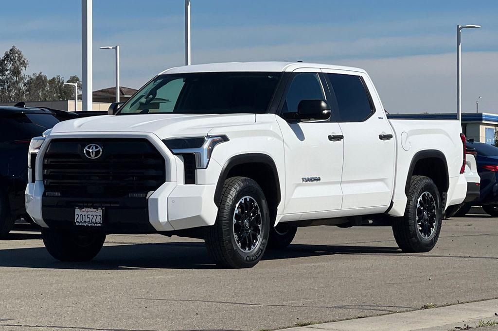 TOYOTA TUNDRA - 10
