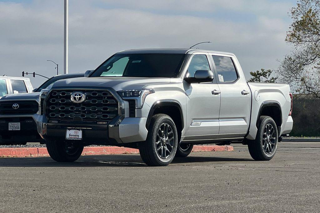 TOYOTA TUNDRA - 8