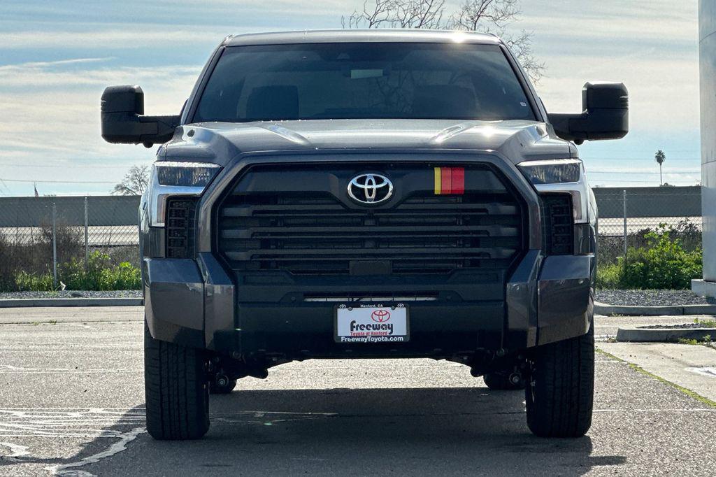 TOYOTA TUNDRA - 9