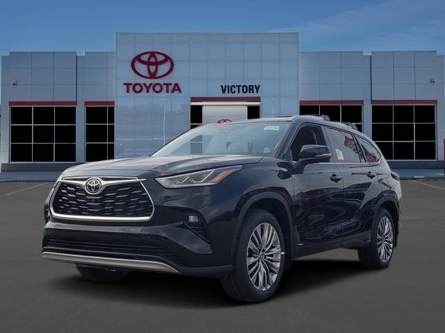 New 2026 Toyota Highlander Hybrid Platinum