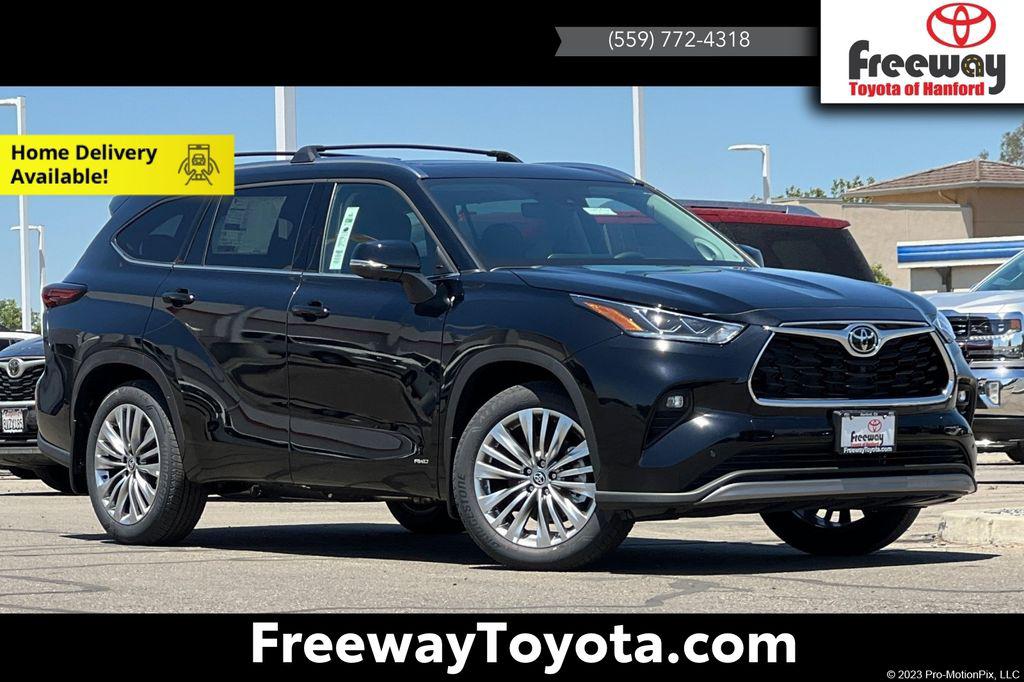 New 2026 Toyota Highlander Hybrid Platinum