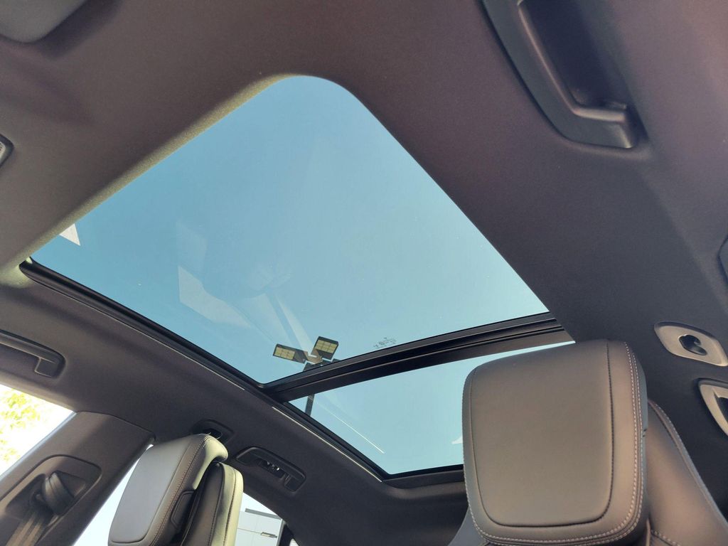 صورة مصغرة 25 لـ 2026 Porsche MACAN MACAN ELECTRIC 4