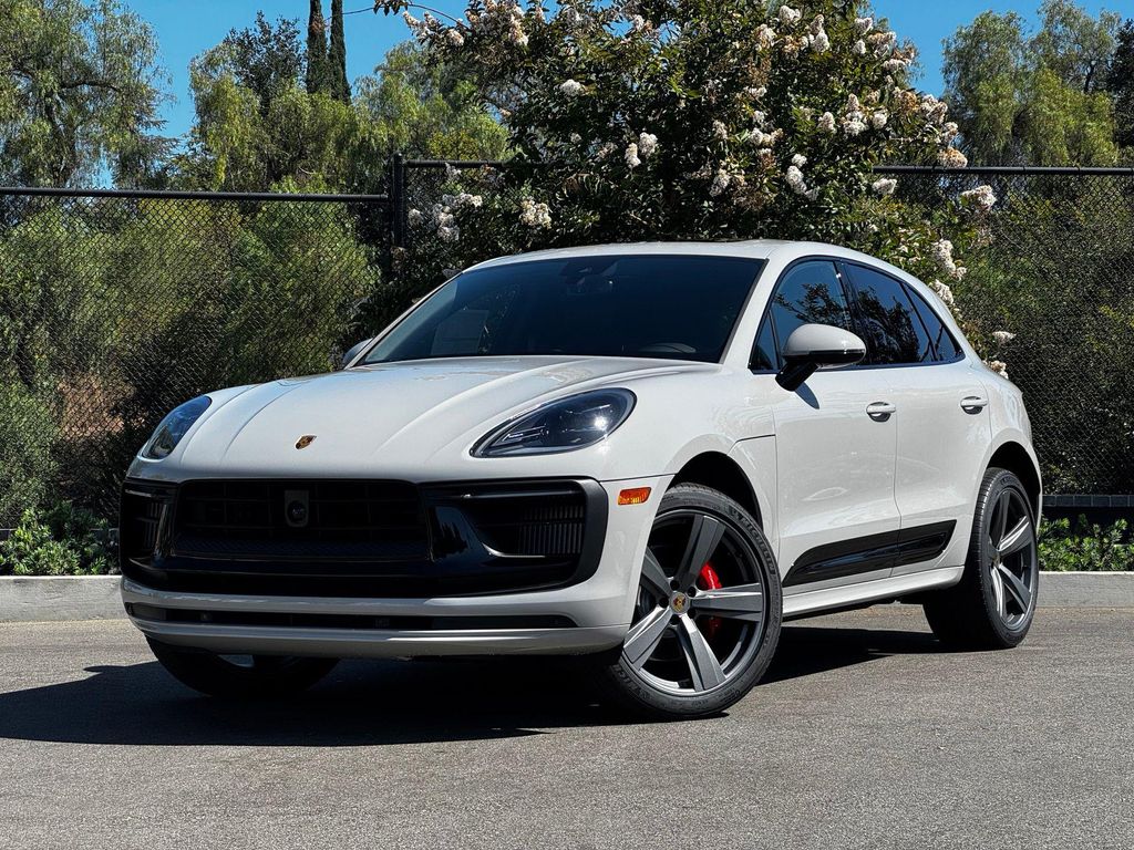 New 2026 Porsche Macan Macan