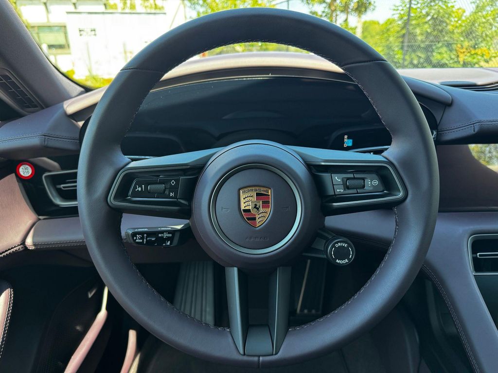 2026 Porsche TAYCAN 缩略图 18