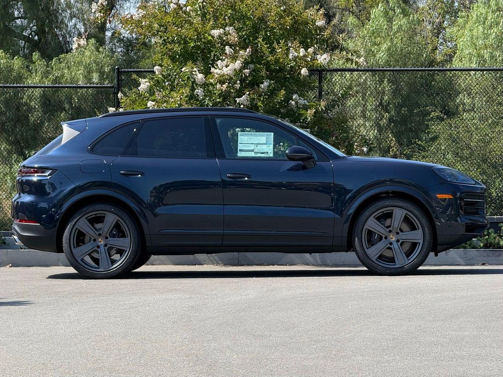 PORSCHE CAYENNE - 8