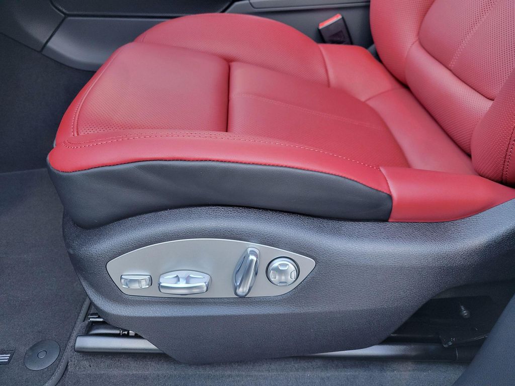 2026 Porsche MACAN T — миниатюра 25