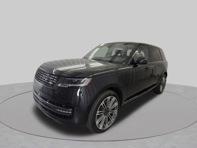 New 2026 Land Rover Range Rover P400 SE 7 Seat