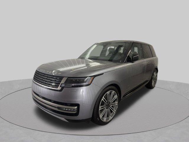 New 2026 Land Rover Range Rover P530 SE