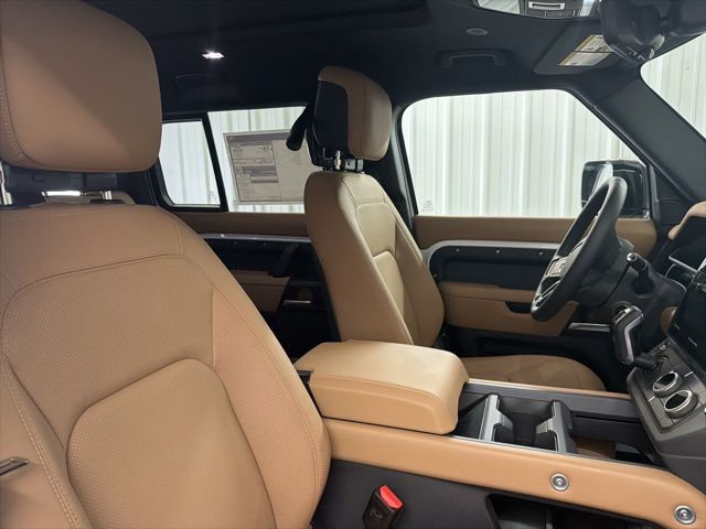 2026 LAND Rover DEFENDER S 缩略图 24