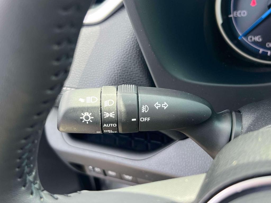 صورة 15 لـ 2025 Toyota RAV4 HYBRID XLE PREMIUM