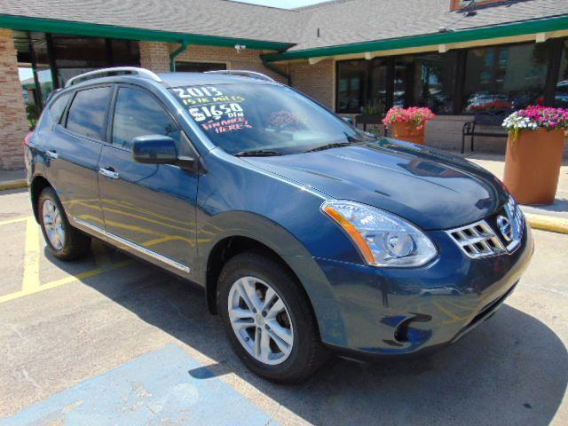 Used 2013 Nissan Rogue SV