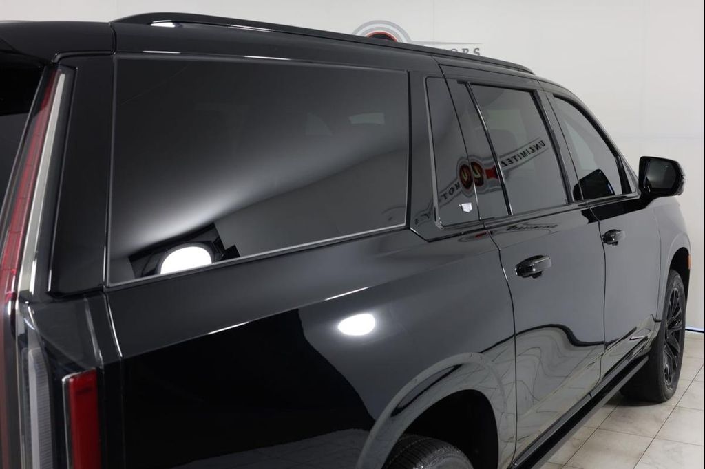 صورة مصغرة 46 لـ 2023 Cadillac ESCALADE ESV SPORT PLATINUM