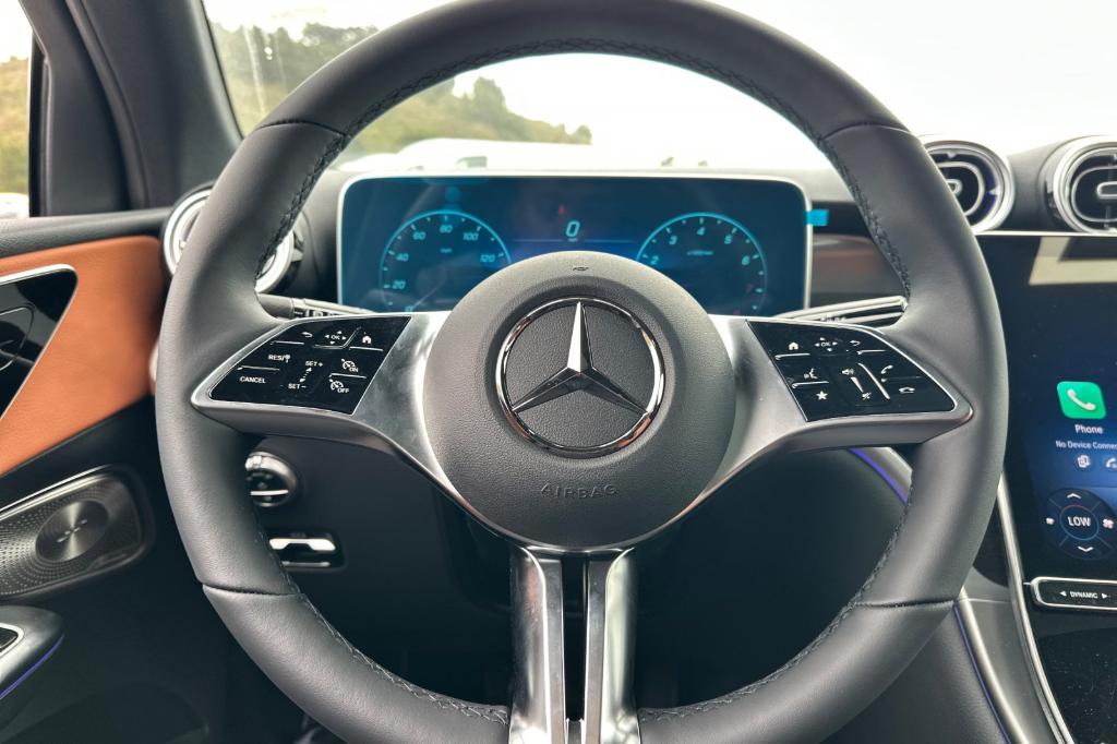 2026 Mercedes-BENZ GLC — миниатюра 22