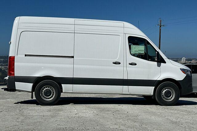 صورة 2 لـ 2025 Mercedes-BENZ OTHERS