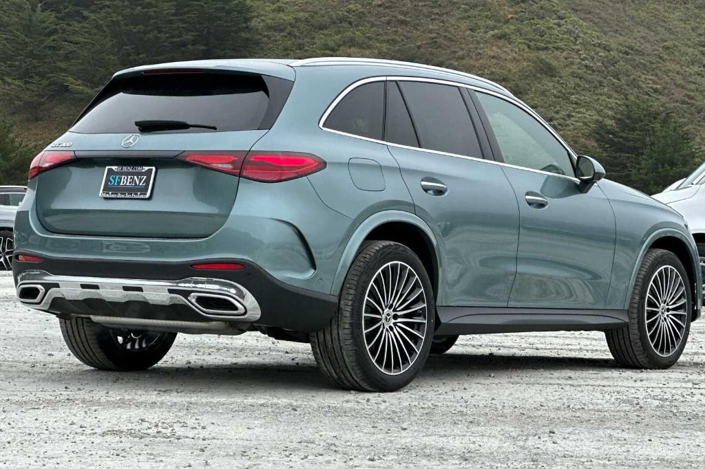 2026 Mercedes-BENZ GLC — фото 3