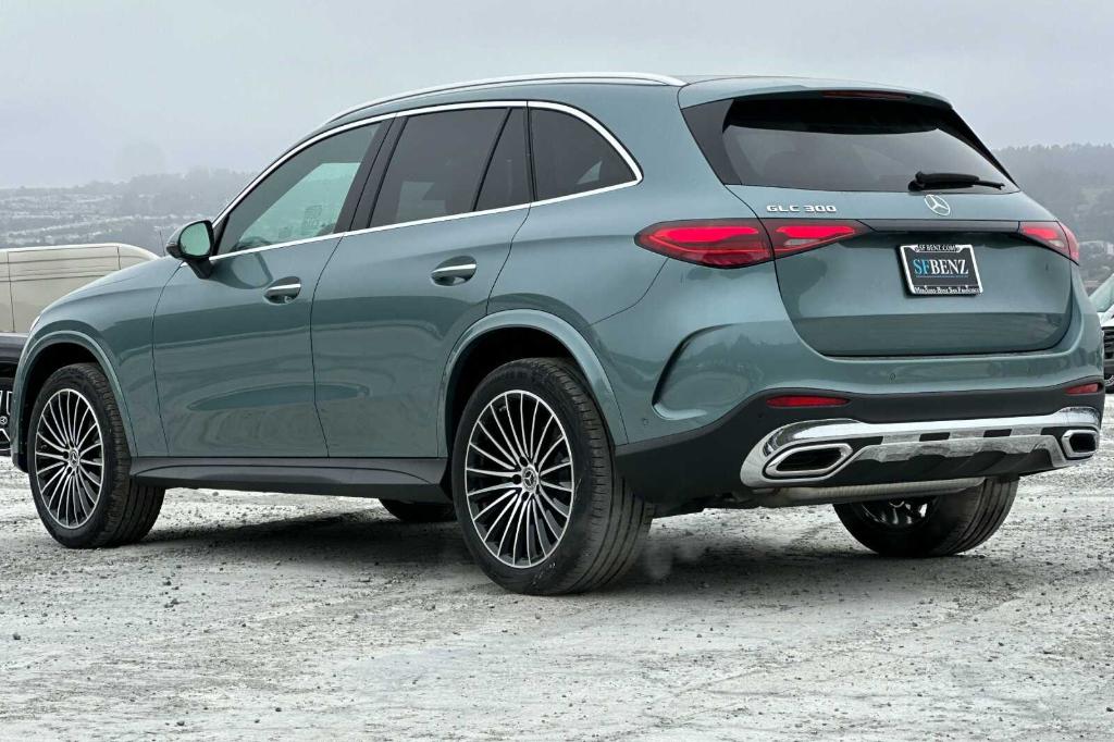 2026 Mercedes-BENZ GLC — фото 5
