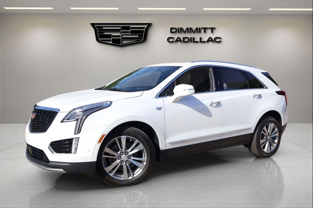 New 2026 Cadillac XT5 Premium Luxury